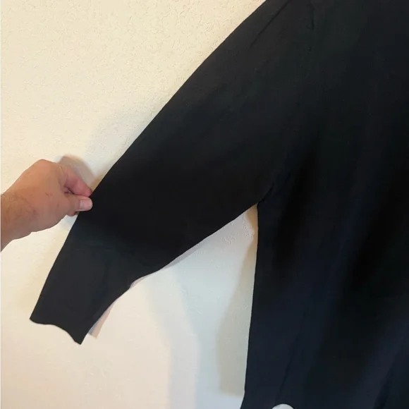 Men’s NWT M Black Alfani Casual Soft Long Sleeve Lightweight Sweater - Picture 2 of 5